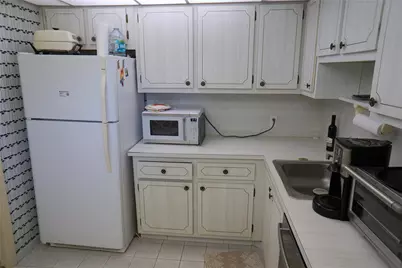 2600 S Course Drive #410, Pompano Beach, FL 33069 - Photo 4