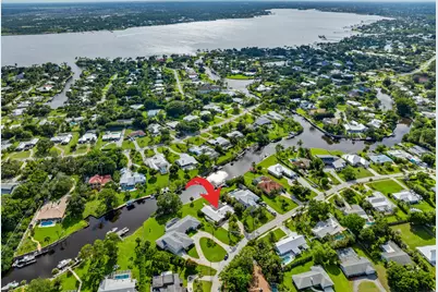 1310 NW Lakeside Trail, Stuart, FL 34994 - Photo 16