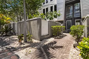 711 SE 16th Ct, Fort Lauderdale, FL 33316 - Photo 2