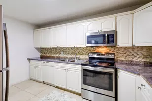4245 S Landar Dr, Lake Worth, FL 33463 - Photo 10