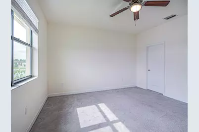 10092 W Villa Circle, Vero Beach, FL 32966 - Photo 14