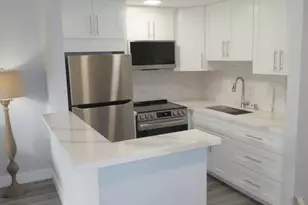 101 Hastings G, West Palm Beach, FL 33417 - Photo 4
