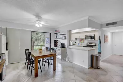 665 Enfield Street #B20, Boca Raton, FL 33487 - Photo 2