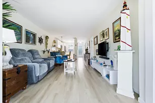 159 Lake Barbara Dr, West Palm Beach, FL 33411 - Photo 10