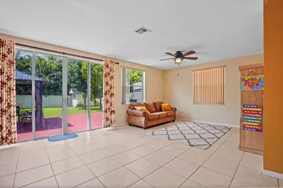 9670 Wolcott Place, Wellington, FL 33414 - Photo 16