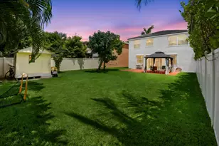 9670 Wolcott Pl, Wellington, FL 33414 - Photo 2