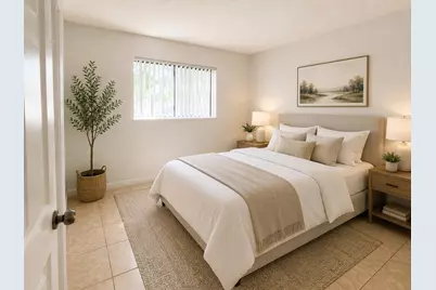 351 Palm Way #204, Pembroke Pines, FL 33025 - Photo 4