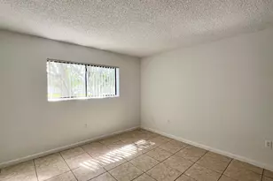 351 Palm Way, Pembroke Pines, FL 33025 - Photo 6