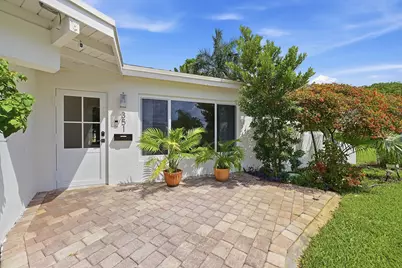 351 SW 13th Street, Pompano Beach, FL 33060 - Photo 1