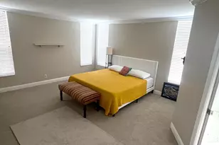 605 Oaks Dr, Pompano Beach, FL 33069 - Photo 6