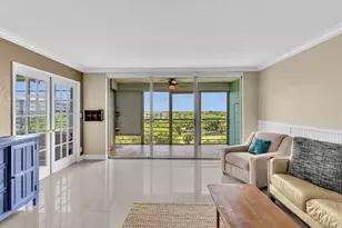 605 Oaks Dr, Pompano Beach, FL 33069 - Photo 1