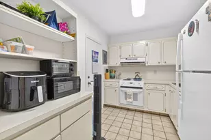 400 S Cypress Rd, Pompano Beach, FL 33060 - Photo 8