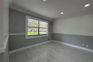 613 NW 47th St, Deerfield Beach, FL 33064 - Photo 8
