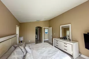 775 NW 165th Ave, Pembroke Pines, FL 33028 - Photo 16