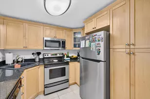 3004 NE 5th Terrace, Wilton Manors, FL 33334 - Photo 24