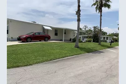 28 SE Flamenco Way, Port Saint Lucie, FL 34952 - Photo 2