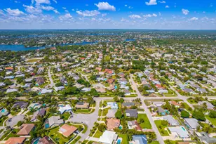 88 PineHill Trail E, Tequesta, FL 33469 - Photo 28