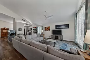 126 Hammocks Dr, Greenacres, FL 33413 - Photo 8