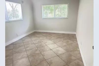 853 SE 4th Court, Deerfield Beach, FL 33441 - Photo 4