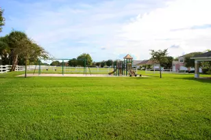1636 Pointe W Wy, Vero Beach, FL 32966 - Photo 48