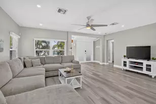 615 NE 13th Ave, Fort Lauderdale, FL 33304 - Photo 10