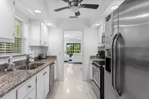 410 Venetian Dr, Delray Beach, FL 33483 - Photo 6