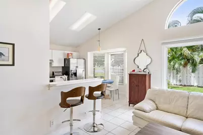 2606 Bedford Mews Drive, Wellington, FL 33414 - Photo 6