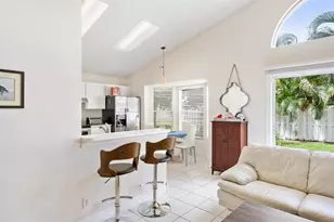 2606 Bedford Mews Dr, Wellington, FL 33414 - Photo 6