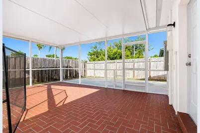 8721 SW 200th Terrace, Cutler Bay, FL 33189 - Photo 4