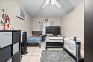 8460 NW 15th St, Pembroke Pines, FL 33024 - Photo 14