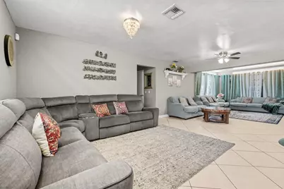 8460 NW 15th Street, Pembroke Pines, FL 33024 - Photo 10