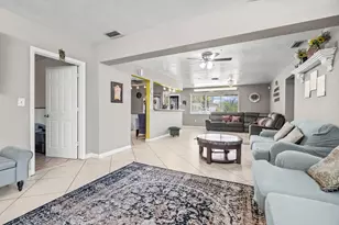 8460 NW 15th St, Pembroke Pines, FL 33024 - Photo 4