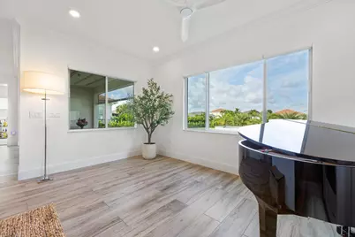 12143 Waterstone Circle, Palm Beach Gardens, FL 33412 - Photo 14