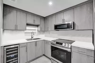 9410 N Hollybrook Lake Drive #201, Pembroke Pines, FL 33025 - Photo 10