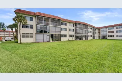 9410 N Hollybrook Lake Drive, Pembroke Pines, FL 33025 - Photo 24
