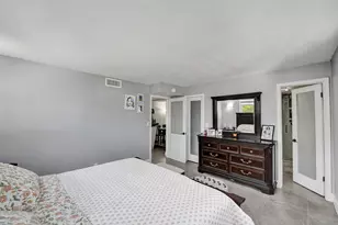 9410 N Hollybrook Lake Dr, Pembroke Pines, FL 33025 - Photo 26