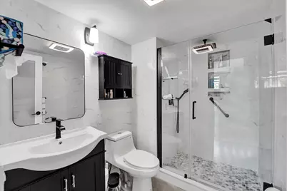 9410 N Hollybrook Lake Drive, Pembroke Pines, FL 33025 - Photo 18