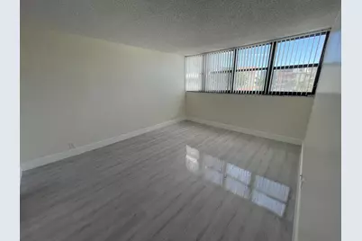 336 Golfview Road #309, North Palm Beach, FL 33408 - Photo 8