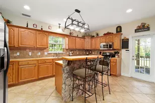 405 SE Salerno Rd, Stuart, FL 34997 - Photo 6