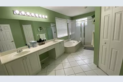 7650 Oak Grove Circle, Lake Worth, FL 33467 - Photo 34