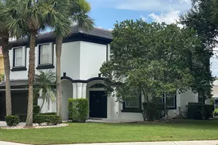 7650 Oak Grove Cir, Lake Worth, FL 33467 - Photo 2