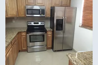 485 N Pine Island Road #201A, Plantation, FL 33324 - Photo 2