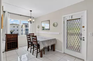 28 Brighton A, Boca Raton, FL 33434 - Photo 6