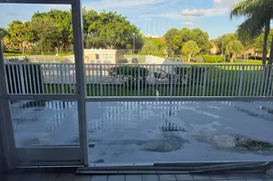 661 N University Dr, Pembroke Pines, FL 33024 - Photo 4