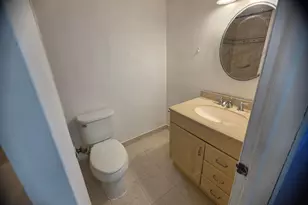 661 N University Dr, Pembroke Pines, FL 33024 - Photo 8
