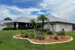 6409 NW Friendly Cir, Port Saint Lucie, FL 34983 - Photo 2