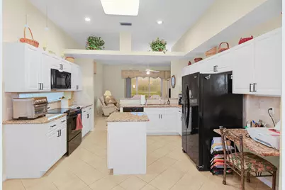641 NW Venetto Court, Port Saint Lucie, FL 34986 - Photo 12
