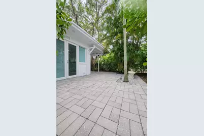 1415 SE 2nd Street #3, Fort Lauderdale, FL 33301 - Photo 2