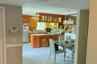 4051 Palm Bay Cir, West Palm Beach, FL 33406 - Photo 12