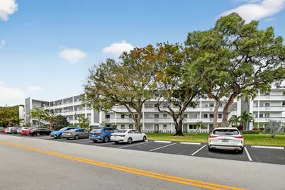 2070 Newport Q Drive, Deerfield Beach, FL 33442 - Photo 1